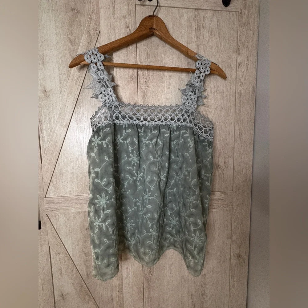 POL Green Floral Lace Strap Tank Top – Size S - Picture 1 of 7